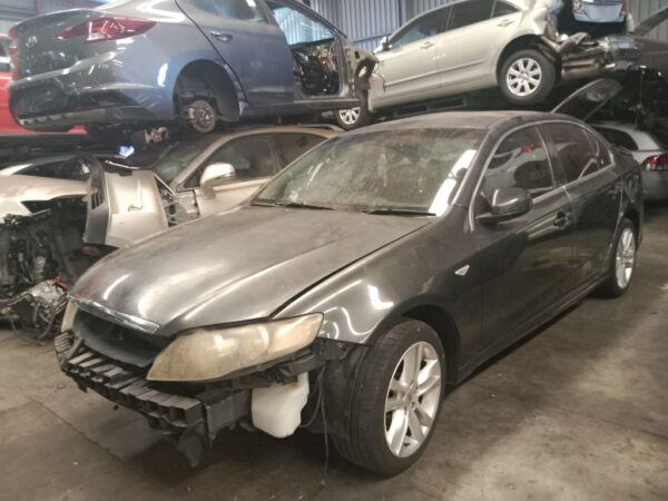 P4655 - Ford Falcon G6 2009 Grey Wrecking - Image 3