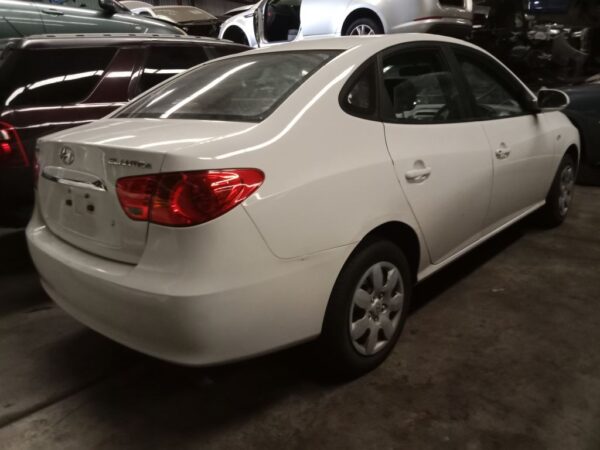 P4658 - Hyundai Elantra 2009 White Wrecking - Image 17