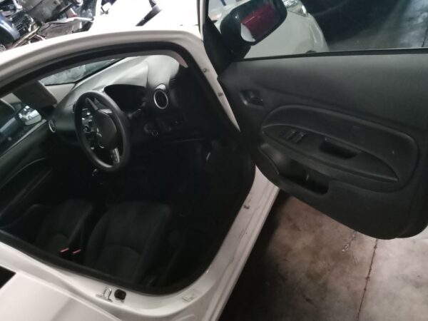 P4806 - Mitsubishi mirage 2015 White Wrecking - Image 4