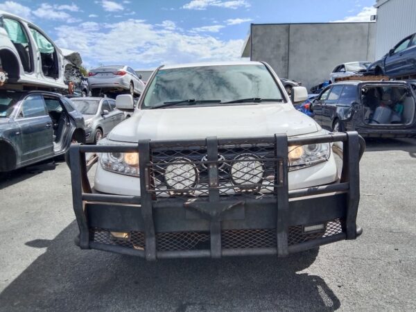 P4815 - Toyota LandCruiser 200 Ser 2010 White Wrecking