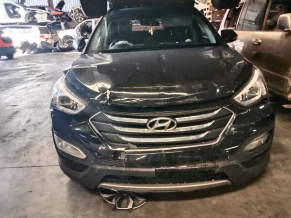 P4832 - Hyundai Santa Fe 2015 Black Wrecking