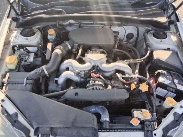 P4837 - Subaru Impreza 2008 White Wrecking - Image 2