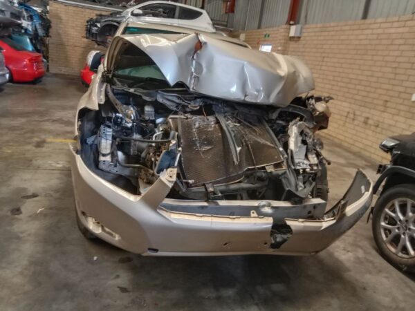 P4839 - Toyota Kluger 2008 Gold Wrecking