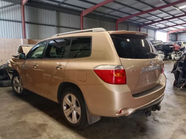 P4839 - Toyota Kluger 2008 Gold Wrecking - Image 11