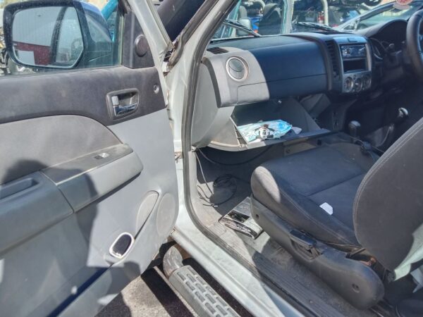 P4840 - Ford Ranger 2007 Silver Wrecking - Image 5