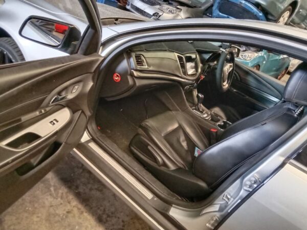 P4842 - Holden Commodore 2014 Silver Wrecking - Image 3