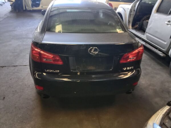 P4846 - Lexus IS250 2006 Blue Wrecking - Image 10