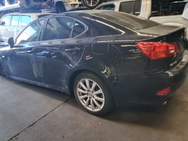 P4846 - Lexus IS250 2006 Blue Wrecking - Image 11