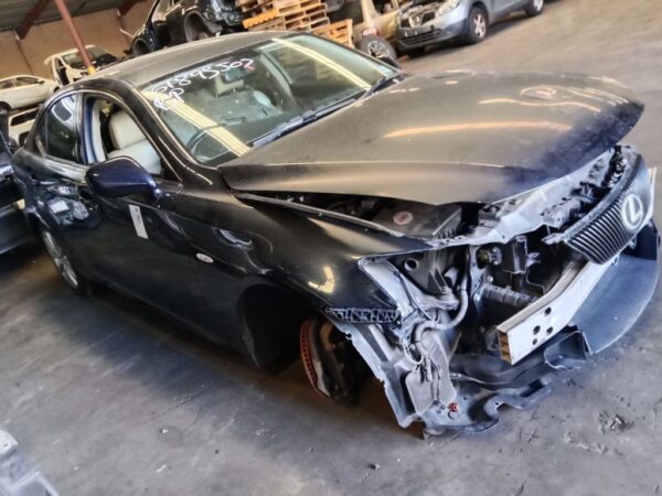 P4846 - Lexus IS250 2006 Blue Wrecking - Image 14