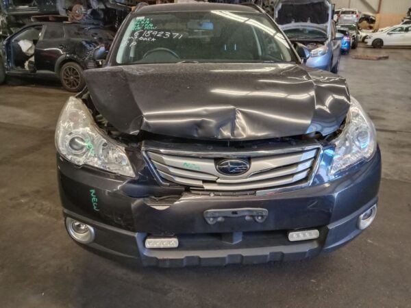 P4849 - Subaru outback 2011 Grey Wrecking