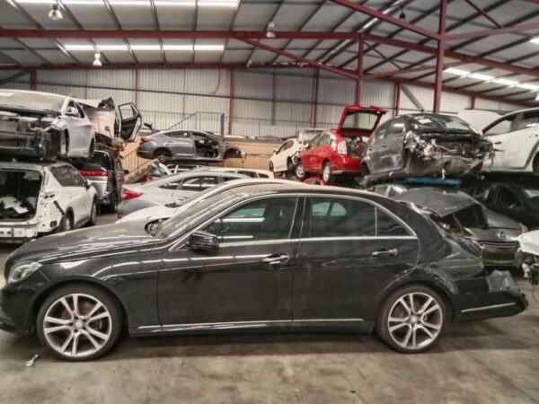 P4852 - Mercedes Benz E Class 2014 Black Wrecking - Image 11
