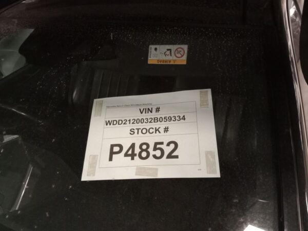P4852 - Mercedes Benz E Class 2014 Black Wrecking - Image 13