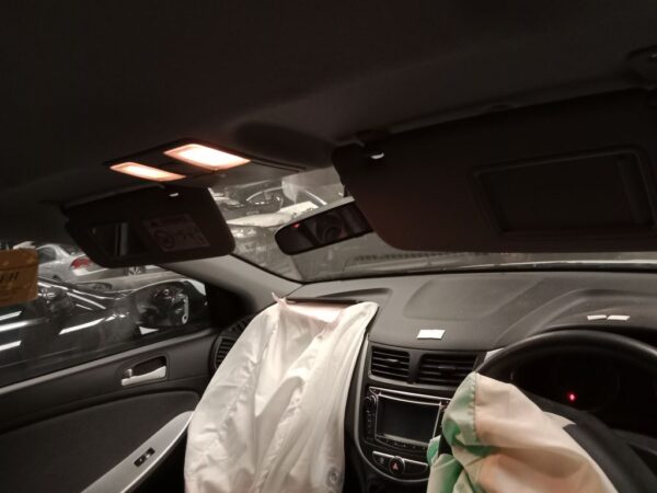P4853 - Hyundai accent 2014 White Wrecking - Image 3