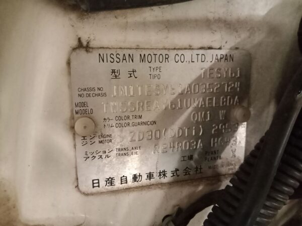 P4854 - Nissan patrol 2004 White Wrecking - Image 16