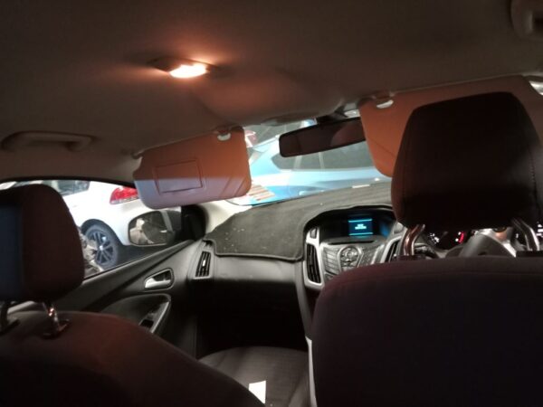P4855 - Ford Focus 2014 Grey Wrecking - Image 5