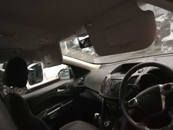 P4857 - Ford Kuga 2014 Gold Wrecking - Image 4