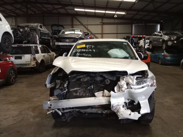 P4858 - Toyota Kluger 2009 White Wrecking
