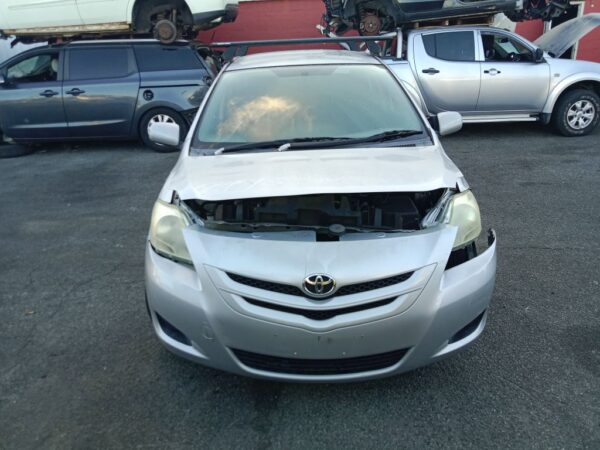 P4863 - Toyota Yaris 2007 Silver Wrecking
