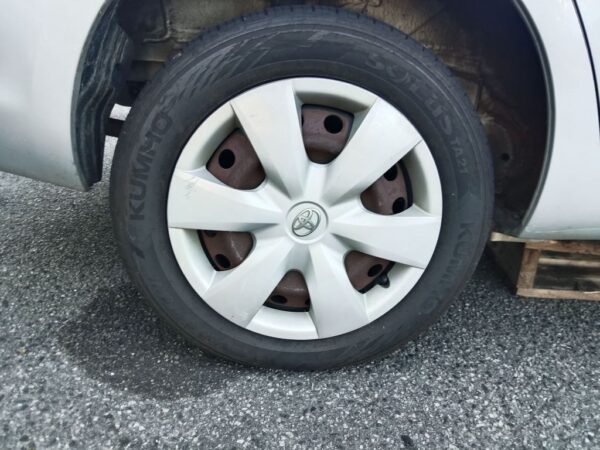 P4863 - Toyota Yaris 2007 Silver Wrecking - Image 7