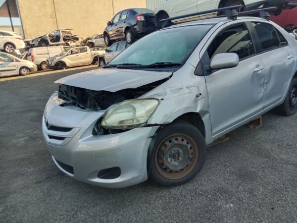 P4863 - Toyota Yaris 2007 Silver Wrecking - Image 11