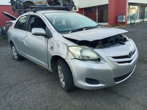 P4863 - Toyota Yaris 2007 Silver Wrecking - Image 12