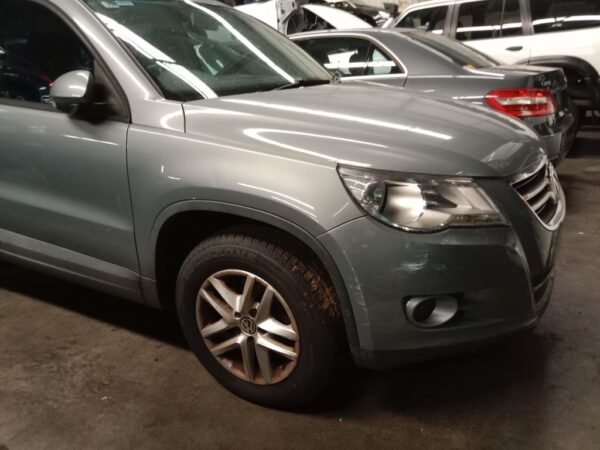 P4865 - Volkswagen Tiguan 2010 Grey Wrecking - Image 11