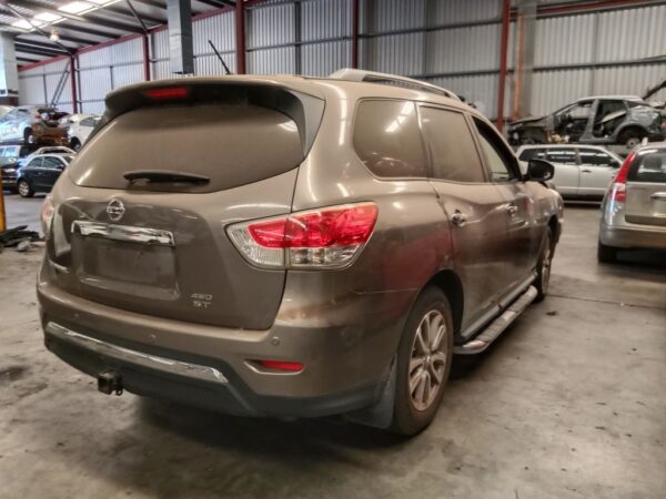 P4868 - Nissan Pathfinder 2014 Grey Wrecking - Image 10