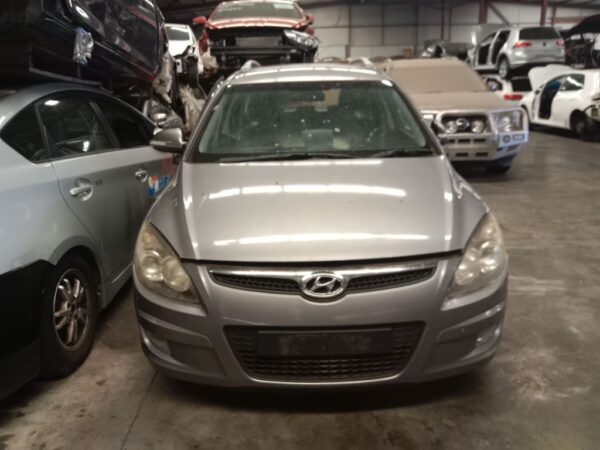P4869 - Hyundai i30 2010 Grey Wrecking