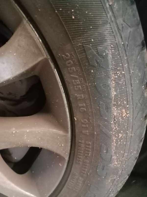 P4869 - Hyundai i30 2010 Grey Wrecking - Image 6