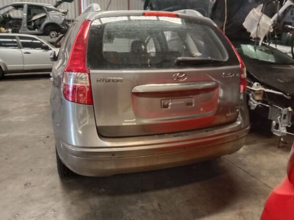 P4869 - Hyundai i30 2010 Grey Wrecking - Image 11