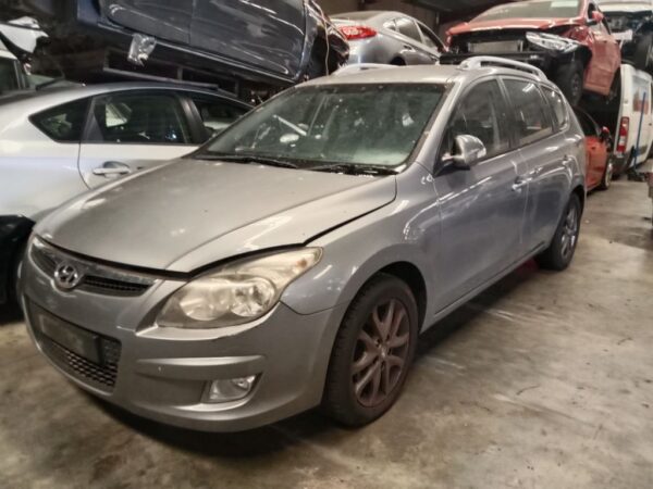 P4869 - Hyundai i30 2010 Grey Wrecking - Image 13