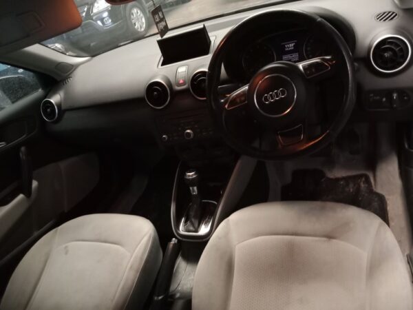 P4871 - Audi A1 2011 Black Wrecking - Image 3