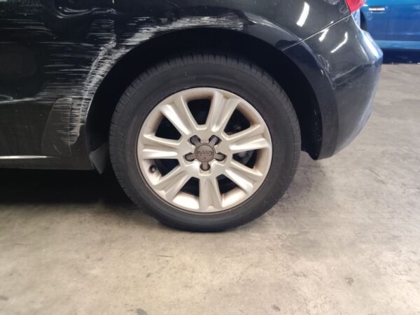 P4871 - Audi A1 2011 Black Wrecking - Image 10