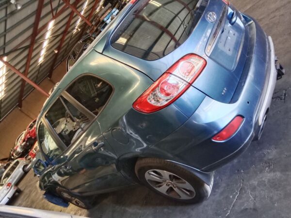 P4872 - Hyundai Santa Fe 2012 Blue Wrecking - Image 11