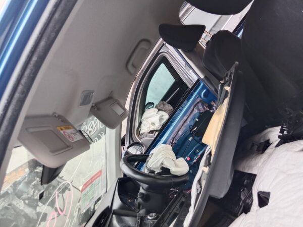 P4873 - Toyota corolla 2019 hybrid Blue Wrecking - Image 6