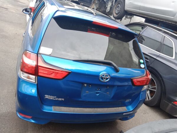 P4873 - Toyota corolla 2019 hybrid Blue Wrecking - Image 14