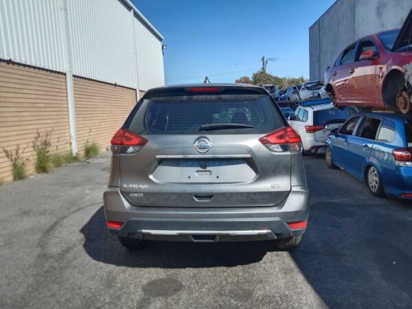P4874 - Nissan X-Trail 2017 Grey Wrecking - Image 12