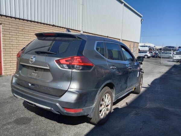 P4874 - Nissan X-Trail 2017 Grey Wrecking - Image 13