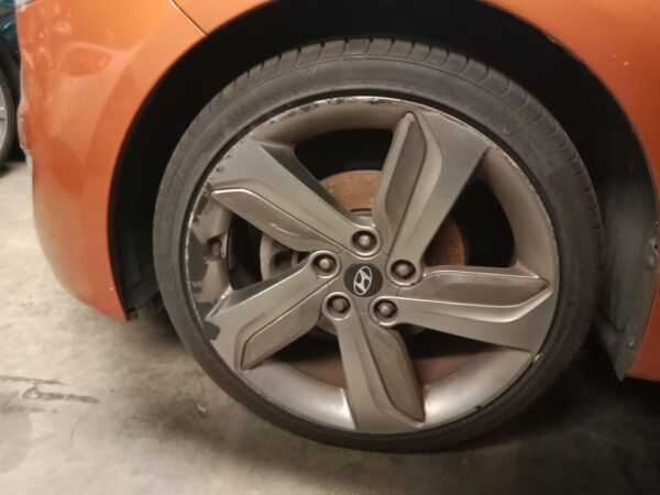 P4879 - Hyundai Veloster 2013 orange Wrecking - Image 8