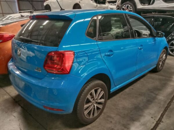 P4880 - Volkswagen polo 2015 Blue Wrecking - Image 10