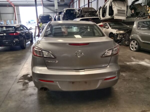 P4887 - Mazda 3 2012 Grey Wrecking - Image 11