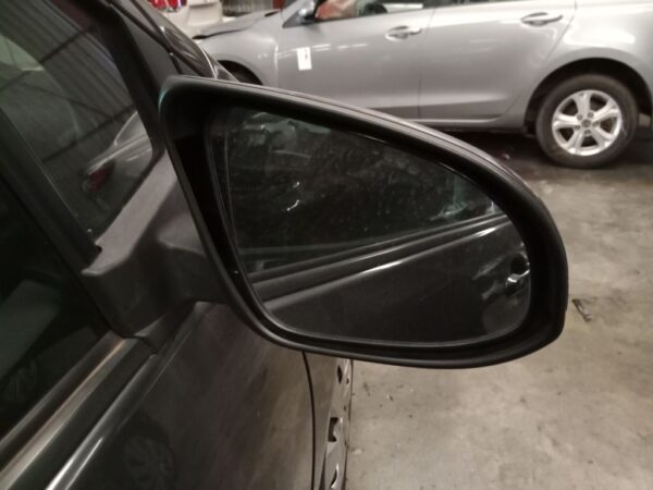P4888 - Toyota Yaris 2014 Grey Wrecking - Image 7