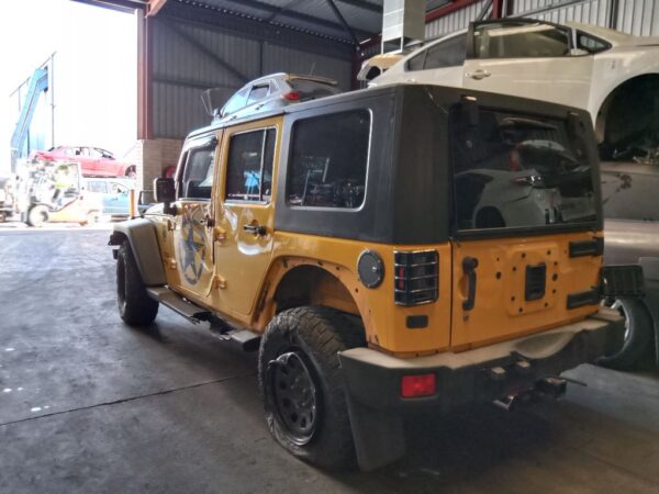P4892 - Jeep Wrangler 2007 yellow Wrecking - Image 11