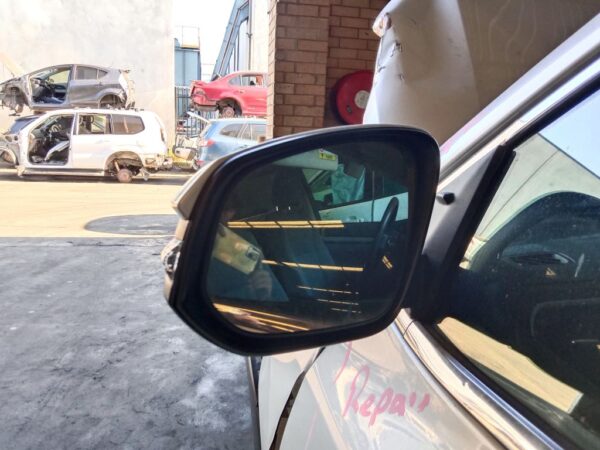 P4893 - Toyota Kluger 2014 White Wrecking - Image 13