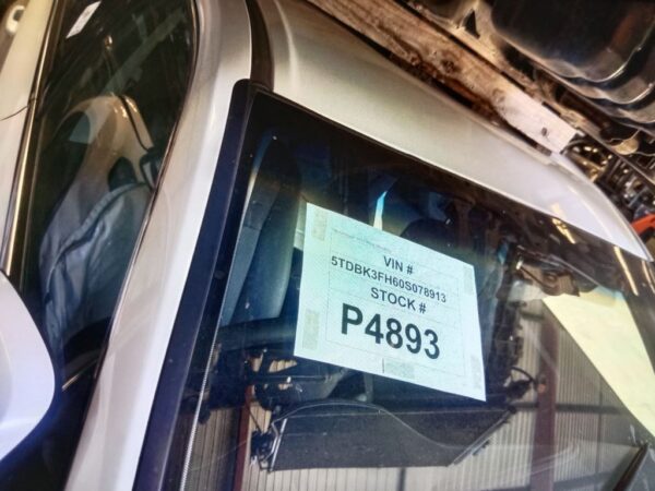 P4893 - Toyota Kluger 2014 White Wrecking - Image 14