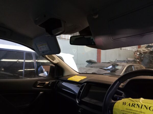 P4894 - Ford Everest 2020 White Wrecking - Image 6