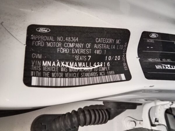 P4894 - Ford Everest 2020 White Wrecking - Image 13