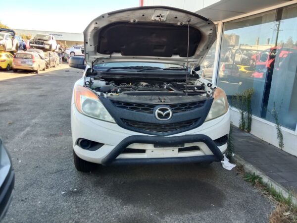 P4895 - Mazda BT-50 2015 White Wrecking - Image 16
