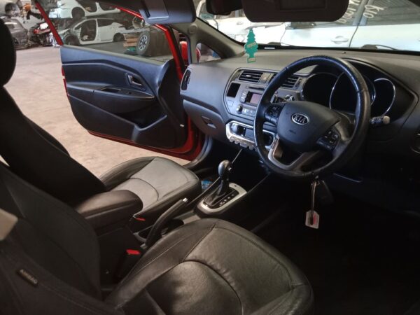 P4897 - Kia Rio 2012 Red Wrecking - Image 3
