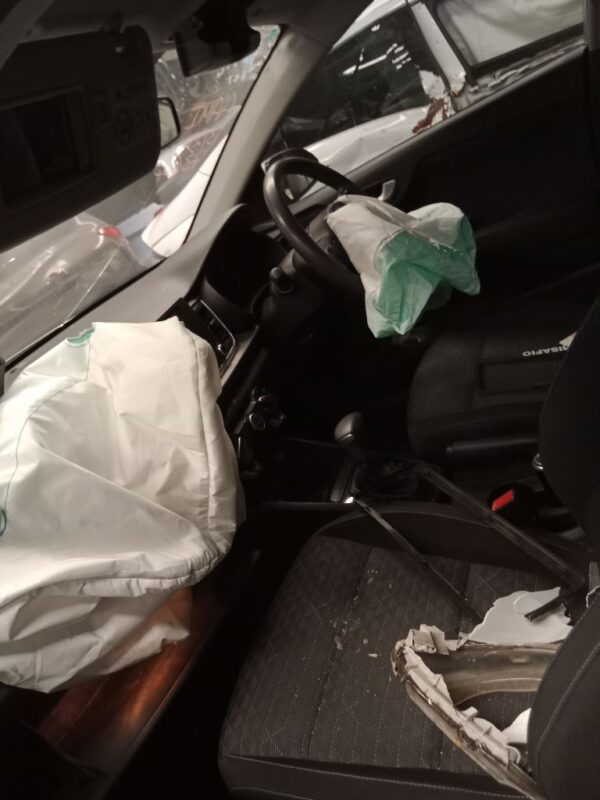 P4899 - Kia Rio 2017 Silver Wrecking - Image 7